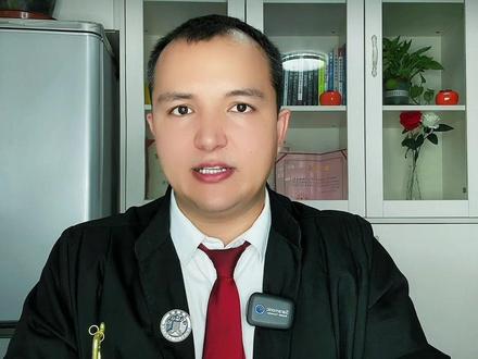 #靠谱律师特征有以下四点#律师 #抖来普法2023 #法律咨询 #打官司 @抖音小助手 @抖音热点