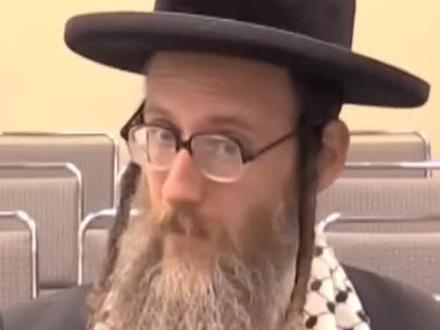 原来上帝赐予犹太人土地的承诺2000年前已经兑现过了,后来上帝收回了应许之地,并放逐了犹太人。#以色列#犹太人#巴以冲突#巴以战争