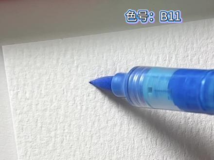 一分钟学会圣诞水晶球🎄 画笔🖌️:恩米小黑盒丙烯马克笔
纸:中粗水彩纸
#丙烯马克笔 #跟着抖音学画画 #零基础学画画 #绘画教程 #手绘