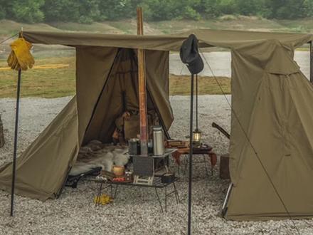 它可以作为雨披、半开放式帐篷、塔帐、庇护所等,一款可玩性非常高的BC帐篷,材料质感与工艺细节都很棒,是很用心的好产品#露营报告 #野营 #户外 #bushcraft #bc露营
