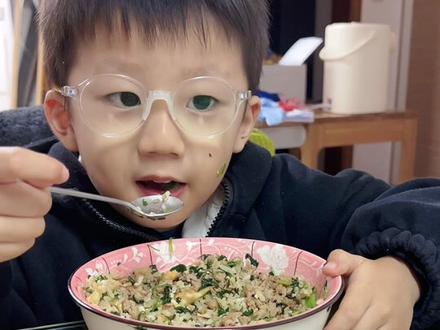 关于浓博士是如何成为我儿子这件事……
#人类幼崽到底有多可爱 #浓浓 #人类幼崽成长计划