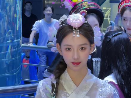 不挑一个不许划走!!!#这波民族风杀疯了 #上海海昌海洋公园假期攻略#国风小聚