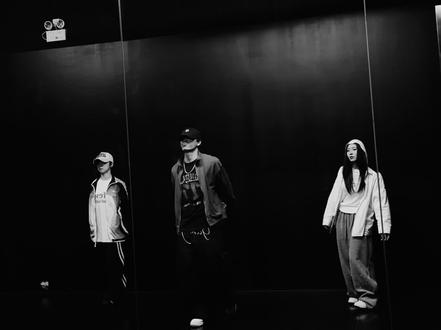 这支舞只有一个动作有难度 希望大家能喜欢!#红线 #rnb #中文歌 #East编舞 #说唱