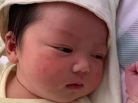人类幼崽的双眼皮进化史#人类幼崽成长记 #双眼皮蜕变记 #萌娃