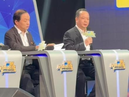 为什么高三统一9月1日开学?广东省教育厅现场回应网友提问