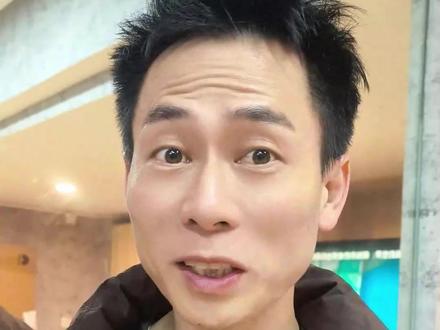 忘了华为是干什么起家的? SoC = System on Chip(系统级芯片)
一颗芯片打包了CPU+GPU+AI+内存控制器+基带+Wi-Fi+蓝牙 #鸿蒙越用越香 #HarmonyOS6