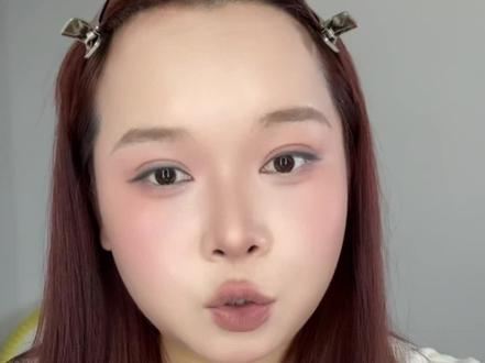 都快来征服液体腮红!#腮红膏用法 #液体腮红使用教程 #新手化妆教程 #创作者中心 #创作灵感