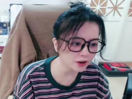 炉石传说 - 新卡来袭,破碎的巨龙之魂 炉石传说 - 新卡来袭,破碎的巨龙之魂,龙德终极形态已经上限,这次是真的完成体!
### 新卡来了
# 职业:德鲁伊
# 模式:标准模式
# 甲虫年
#
# 2x (0) 激活
# 2x (1) 波涛形塑
# 1x (1) 艾萨拉的胜利
# 2x (2) 丰裕之角
# 2x (2) 加速光环
# 2x (2) 发挥优势
# 2x (2) 潮起潮落
# 2x (2) 费伍德树人
# 2x (3) 晦鳞巢母
# 2x (3) 根心之石
# 1x (4) 梦魇之王萨维斯
# 2x (5) 年迈的荒语者
# 1x (5) 阿梅达希尔
# 1x (6) 暮光时空撕裂者
# 1x (6) 破碎的巨龙之魂
# 1x (7) 巴珊娜·符文图腾
# 1x (8) 梦境之龙麦琳瑟拉
# 1x (9) 伊瑟拉,翡翠守护巨龙
# 1x (9) 生命绽放
# 1x (10) 火光之龙菲莱克
#
AAECAabABAqp9QbDgwevhwesiAe4sgffwAfiwAfRwwfdxAflxAcKrp8EiIMHqq8HrK8H6LEHvrIHhL0H18AH1sQH2cQHAAA=
#
# 想要使用这副套牌,请先复制到剪贴板,然后在游戏中点击“新套牌”进行粘贴。 #游戏破壁计划#炉石传说 #炉石雪妍