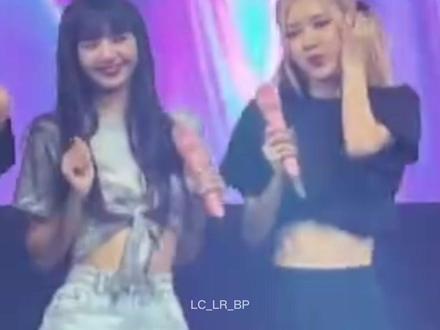 两位小可爱,今年几岁了啊#rosé #朴彩英 #lisa #五花肉cp #chaelisa