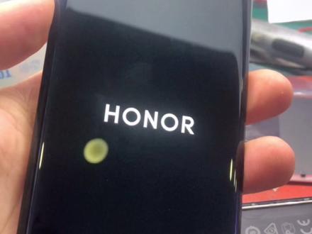 荣耀50带框分离,#爆屏修复 #修手机 有同行问我贴合机什么牌子拍了自己看😁