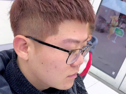 #创作灵感 短发推荐之一摩根栗子头
#男士发型改造 #男士摩根烫
#余杭良渚烫发 #发型师巴克
@DOU+小助手 @抖音小助手