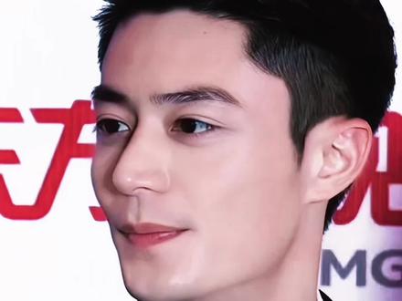 建模脸的攻击力 #霍建华 #建模脸 #西装杀