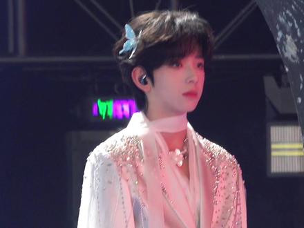 20260131荣耀之战
借过一下陈浚铭直拍
自存
#陈浚铭 #荣耀之战 #TF家族 #TF家族四代 #演唱会现场