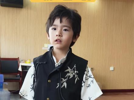 《生命树》剧组爆改实录,造型对演员的含金量~
质感「脏脏妆」谁化谁好看👀#电视剧生命树 #盘点生命树的隐藏剧情线 #白及 #陈誉锦 #花絮 @电视剧生命树(守护博拉木拉