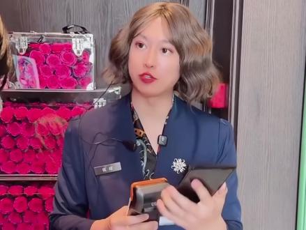 #周小闹#紫薯精#抖音二创激励计划 #抖加小助手 @周小闹 这姐来的时候不这样啊😂😂