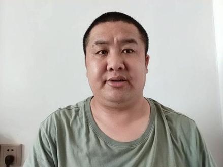 庚戌辛亥纳音钗钏金。由金锻炼而成的首饰,用来佩戴装饰之用。#传统文化 #六十甲子纳音 #纳音五行 #钗钏金 #纳音