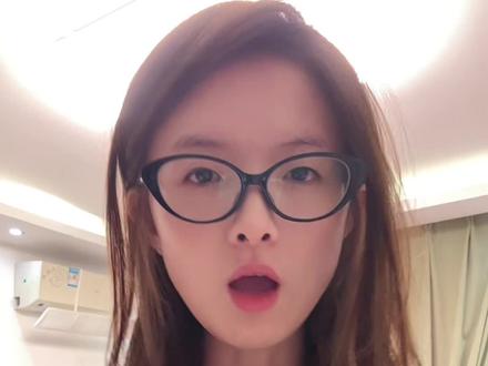 Ken明明做的事跟刘玫早期区别不大,刘玫被骂的狗血淋头,他却美美隐身,还收获一堆梦男梦女。🍵行为也不比马晴少,被全网逐帧解析的却只有马晴,让我来做端水大师吧。大过年的,马晴一个人迎接风暴,祝你新年快乐。#内容太过真实 #日落时分说爱你 #恋综嘉宾 #公平正义就在身边 #一碗水端平