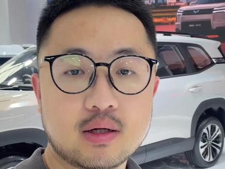 6万买中型SUV?五菱星光560抢先实拍 6万买中型硬派外观SUV,三种动力形式,星光560要不要这么卷?#抖音汽车 #dou是好车 #五菱星光560 #五菱汽车