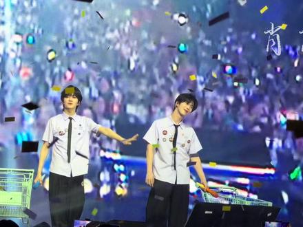 《恋爱ing》 2026.5.23Desire4曼谷演唱会
#这个世界不能没有演唱会 #每一个舞台都值得纪念 #desire4 #嗨嗨