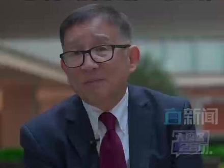 李成教授警示,美国突袭委内瑞拉、强行控制总统马杜罗,绝非强大,而是美国恐惧与无能的表现。此举可能让特朗普在焦虑中“错上加错”。哥伦比亚大学教授萨克斯曾发出严峻警告:世界正滑向“毁灭性冲突”边缘,若引发第三次世界大战,没有地方是安全的。维护亚太地区难能可贵的和平,此刻至关重要。
#国际局势 #李成观点 #和平警示 #大湾区会客厅