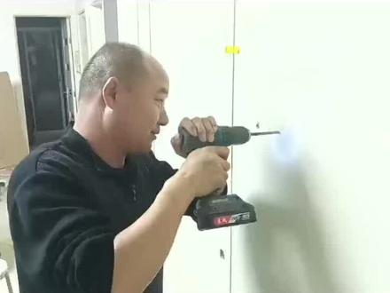 今天为客户安装电视插座和灯#工作环境实拍 #水电工 #电工接线 #电子技术