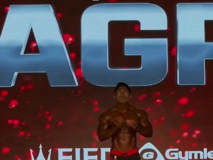 韩国🇰🇷AGP健体职业赛 印尼克里斯王子再次冲击今年奥赛资格 他的这套展示动作 兄弟们觉得还满意吗?感觉状态比日本更好些了,预赛首轮叫出,会有逆袭吗?#奥赛 #健体 #精神氮泵 #健美