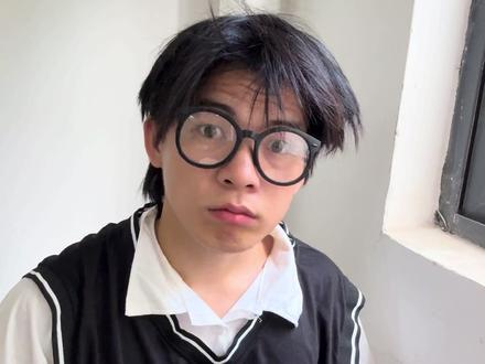 看完喔!这波神操作……#学校#内容过于真实#藏手机