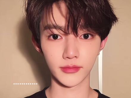 昊国春晚也太有节目儿了,明年还看
#章昊 #追星人有自己的春晚 #新年有礼了 #章昊直播