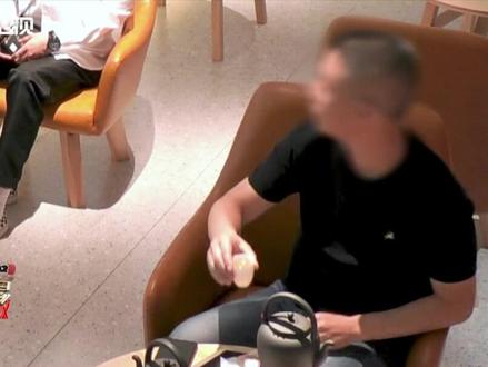 女生因病相亲遭拒而自卑,男士暖心安慰:我是乙肝康复者。当目睹乙肝携带者在相亲中遭受歧视,你会怎么做?#你会怎么做 #乙肝 #相亲