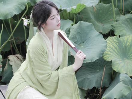 汉服出街被说是和服,谁是谁祖宗要搞清楚 #汉服 #国风美永不过时 #国风计划 #东方美学 #古风妆造