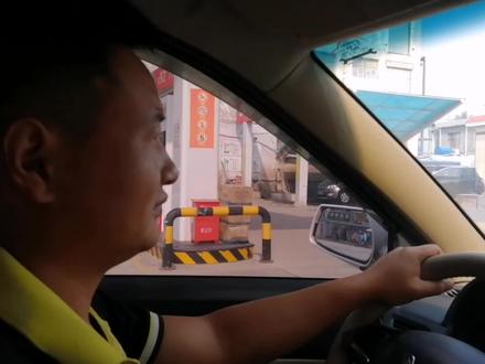 五菱宏光S底盘松散异响,修了两天终于找到原因,配件质量真差