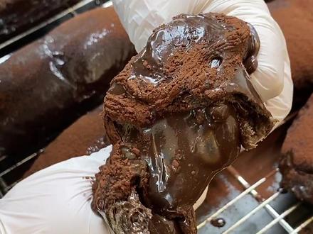 微波炉加热爆浆效果更好哦#脏脏包@抖音小助手