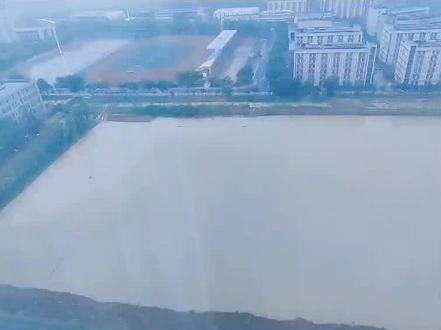 港城一品南侧,雨后!