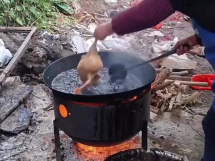 这10种奇特的液体,你都了解吗?#涨见识 #液体 #石油浴