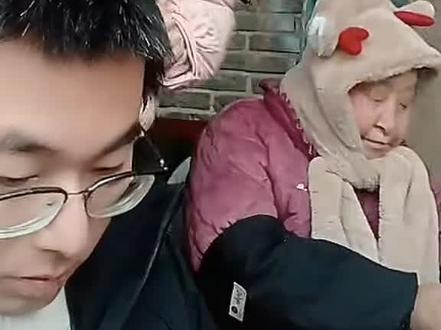 幸运胡龙成功找到家人