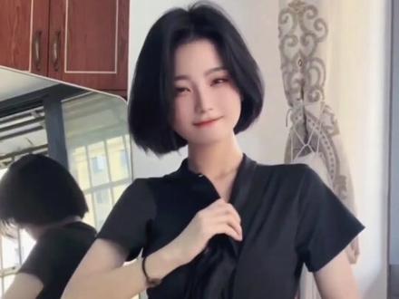#我若拿出这个美景阁下又该如何应对 #扭一扭 #浅跳一下 国庆七天乐!天天都快乐,嗷呜~