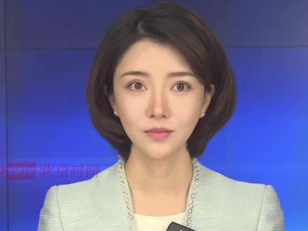 西北独苗硬核宣传,家乡文旅组团投喂 荒野求生38天!陕西小伙带火家乡太会了🔥
张家界挑战赛上,“荒野第一帅”文车车边比赛边疯狂安利陕西,直播夸宝鸡美食、庇护所写“大美陕西”。网友喊话文旅接流量,宝鸡景区带擀面皮、猕猴桃探班,凤县文旅送门票+代言人身份~选手硬核宣传遇文旅快速接梗,双向奔赴拿捏流量密码!
(主播、摄像:李佳桐;编辑:路漠)