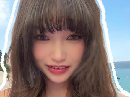 调色、发型、妆容、姿势。