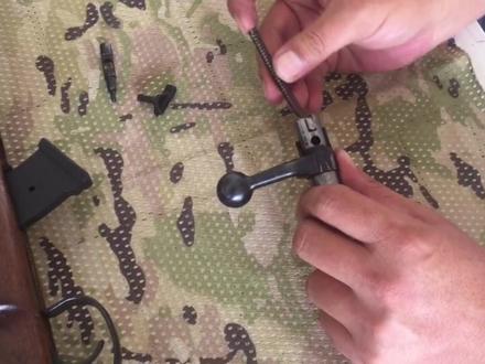 #国外合法拍摄国内请勿模仿 国产健卫小空间仿毛瑟98k 很多发烧友不知道怎么分解枪栓,现在教你们一下#海外生活 #这才是男人的玩具 #男人的快乐就是这么简单 #我手里的这把枪你认识吗