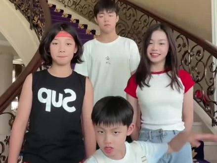 ABCD妈住上亿豪宅,养娃方式羡煞众人#abcd妈 #育儿 #富婆 #网红