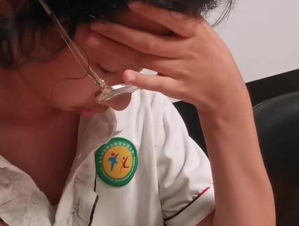 真实五年级小学生挑战高考英语卷,找到差距,暑假好好努力,#记录真实生活 #高考英语 #辅导作业 #搞笑亲子 #亲子互动