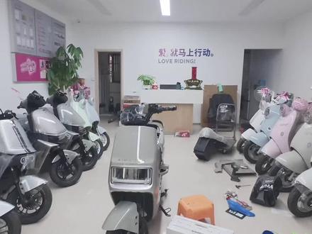 爱玛-卫士双碟版本,沉浸式带你体验新车装车的快乐#电动车日常维修 #维修日常记录分享 #旧电车换新电车 #修理工作日常 #电动车修理日常