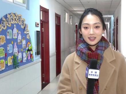 春节过得晚,开学来得迟——2026年春季学期,全国多地中小学或将迎来一个只有18周左右的“超短学期”。面对紧凑的教学时间,师生和家长该如何应对?学期长短波动对教学有哪些影响?一起来关注。