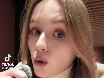 为什么不用自己照片做头像,我长得不方便行了吧☺️