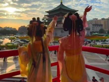 西安来了3次,也算是玩明白了!#西安#西安钟楼