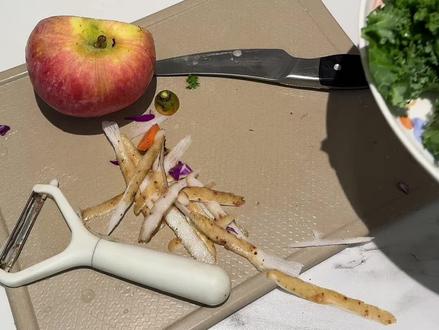 冬季抗炎果蔬汁怎么喝?🤔寒凉不存在的~
#早餐吃什么 #果蔬汁 #变美变瘦变好看 #破壁机食谱 #内调外养