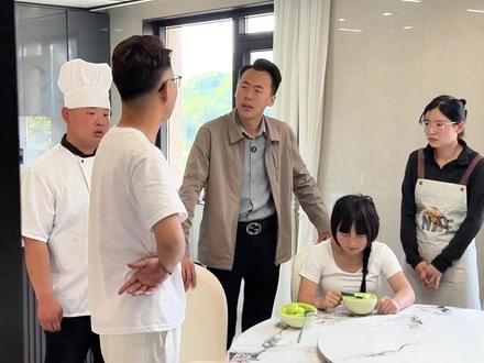 不知道佳琪和思琳说了什么,思琳就听他的话! #vlog日常 #vlog十亿流量扶持计划 #记录真实生活