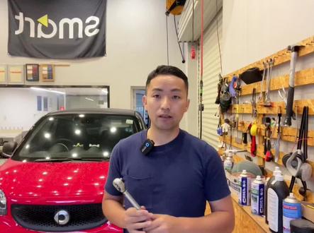 smart保养螺丝标准扭矩值!
#smart二手车 #奔驰smart #适合女生开的车 #抖音汽车 #汽车保养与维修