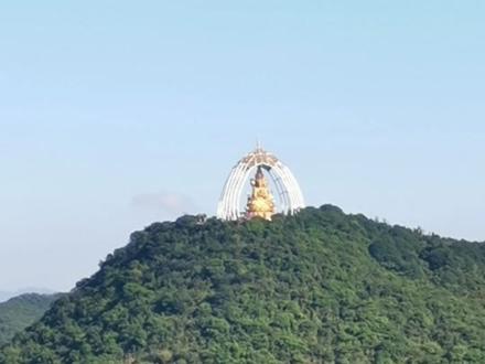 马峦山—梅沙尖穿越线|
想爬山、溯溪、看瀑布、观山海、看日落的,这条线上都有,眼睛都看不过来了
#马峦山郊野公园 #梅沙尖 #深圳十峰之一 #瀑布#日落