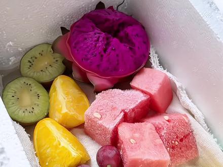 碳酸有汽水果后续来了❗ #碳酸水果 #干冰冻水果 #干冰冻万物 #干冰 #在玩一种很新的东西